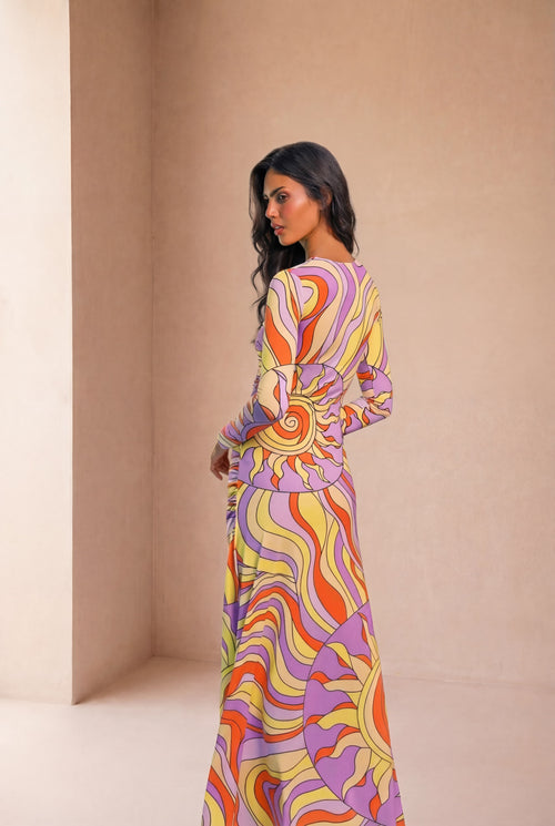 فستان الشمس للطلب المسبق 15 يومًا